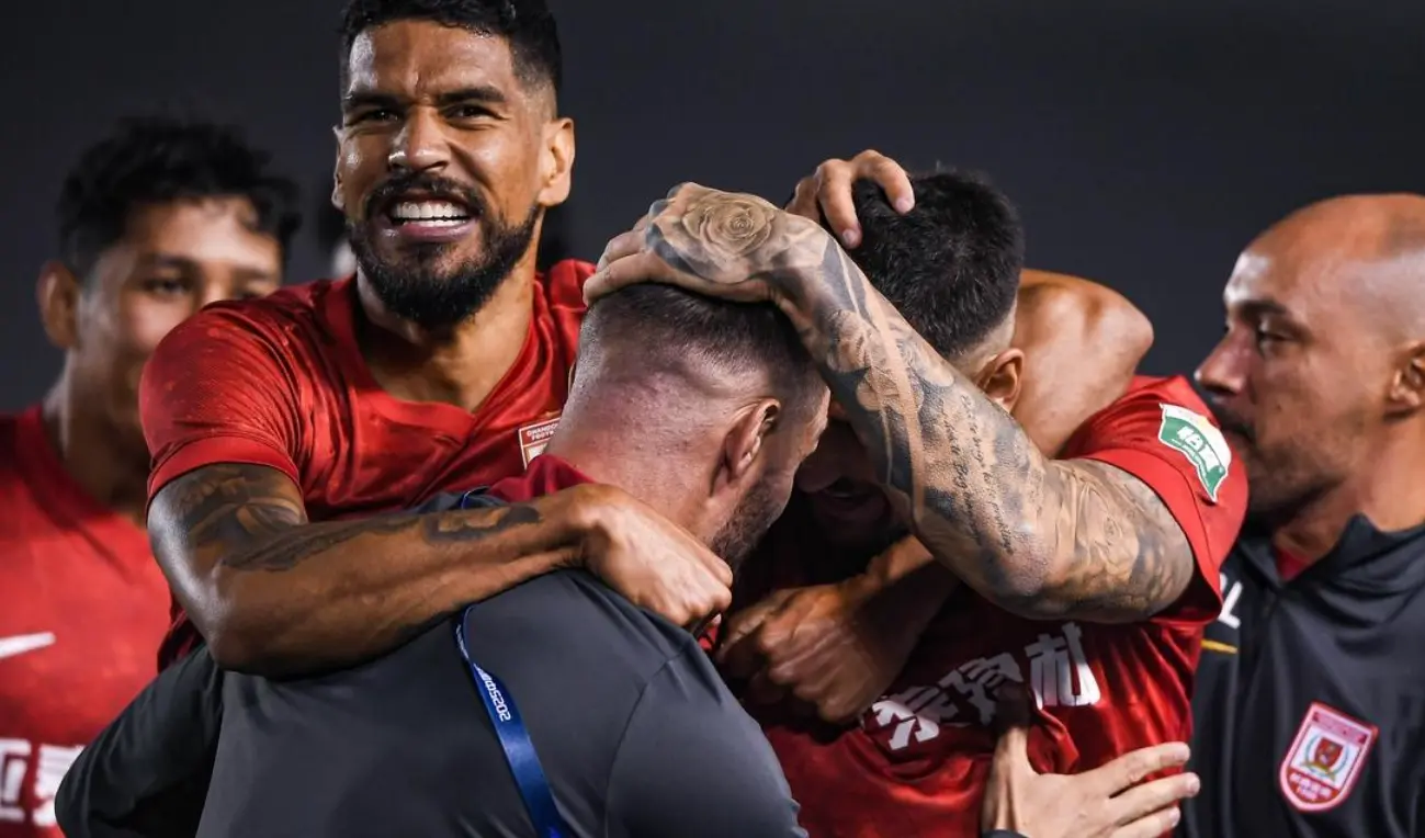 tenan, 半场结束, 胡安弗和罗 tenan, 半场结束, 胡安弗和罗